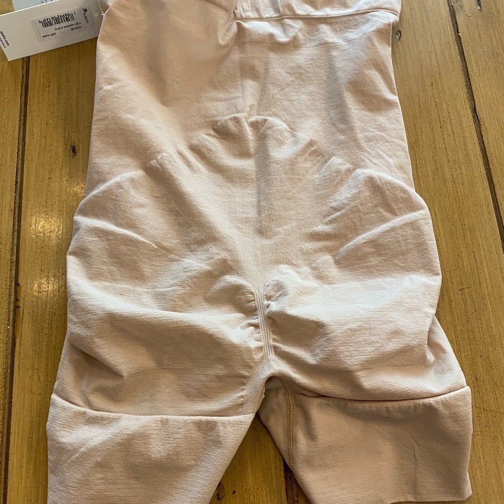 Spanx Women’s Shape wear High Waist Shorts Beige XL NEW 10404R - Picture 7 of 9
